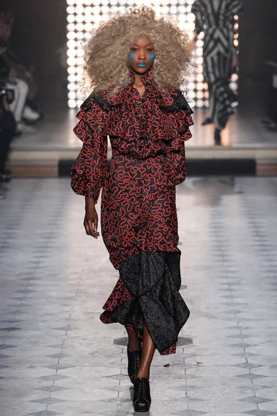 Look 33